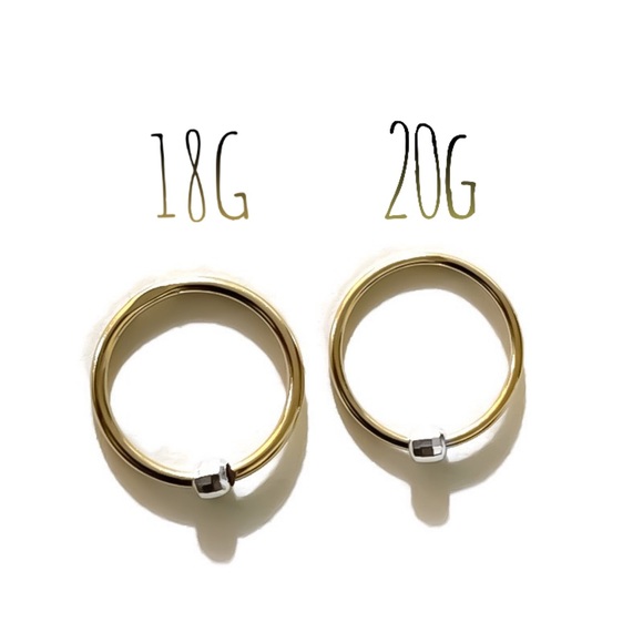 Mixed metals sleeper hoop earrings - Picture 2 of 8